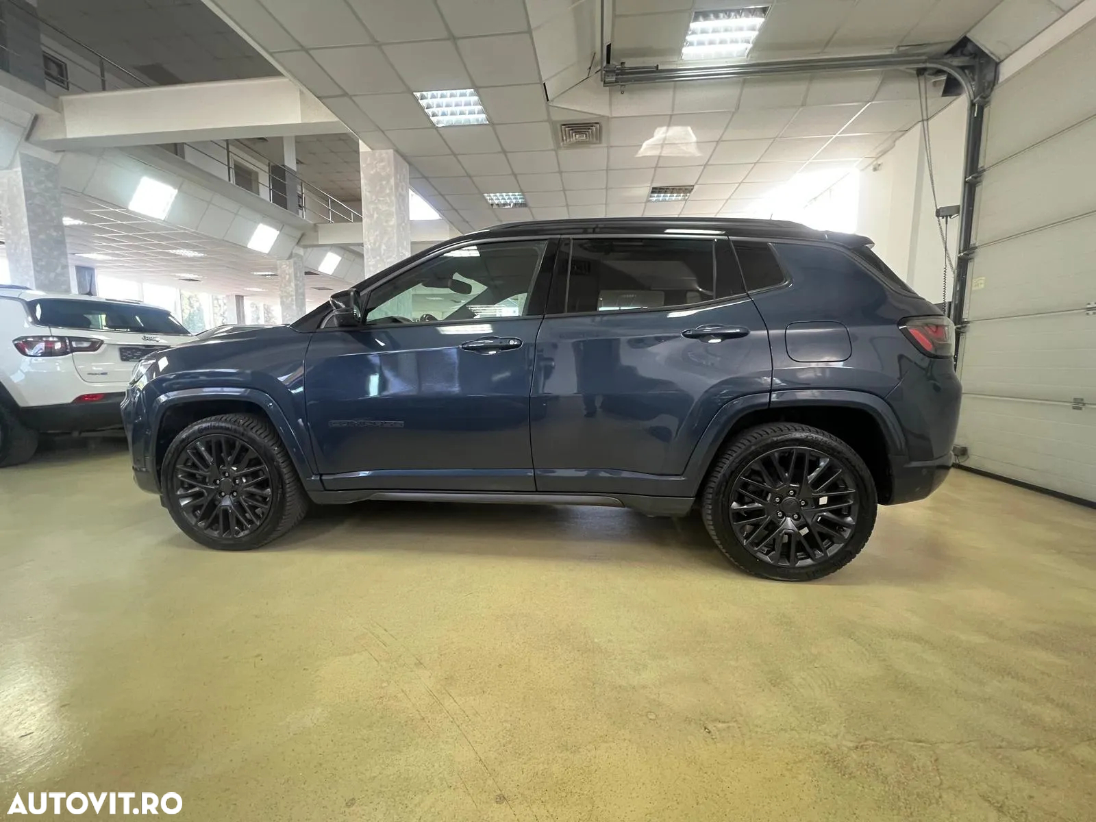 Jeep Compass 1.3 T4 4xe PLUG-IN HYBRID Automatik S - 12