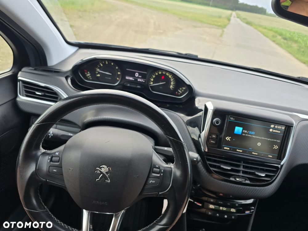 Peugeot 208 1.2 PureTech GPF Allure S&S - 13
