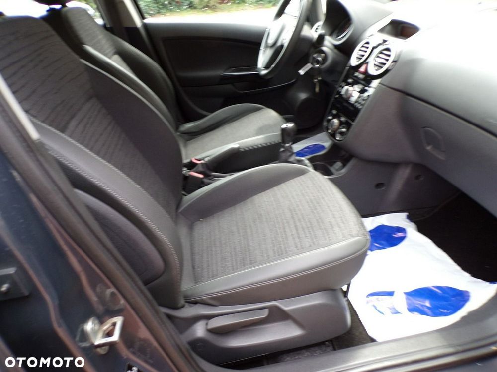 Opel Corsa - 25