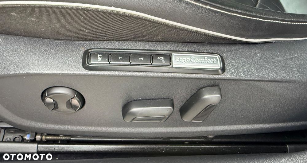 Volkswagen Arteon 2.0 TSI 4Motion R-Line DSG - 21