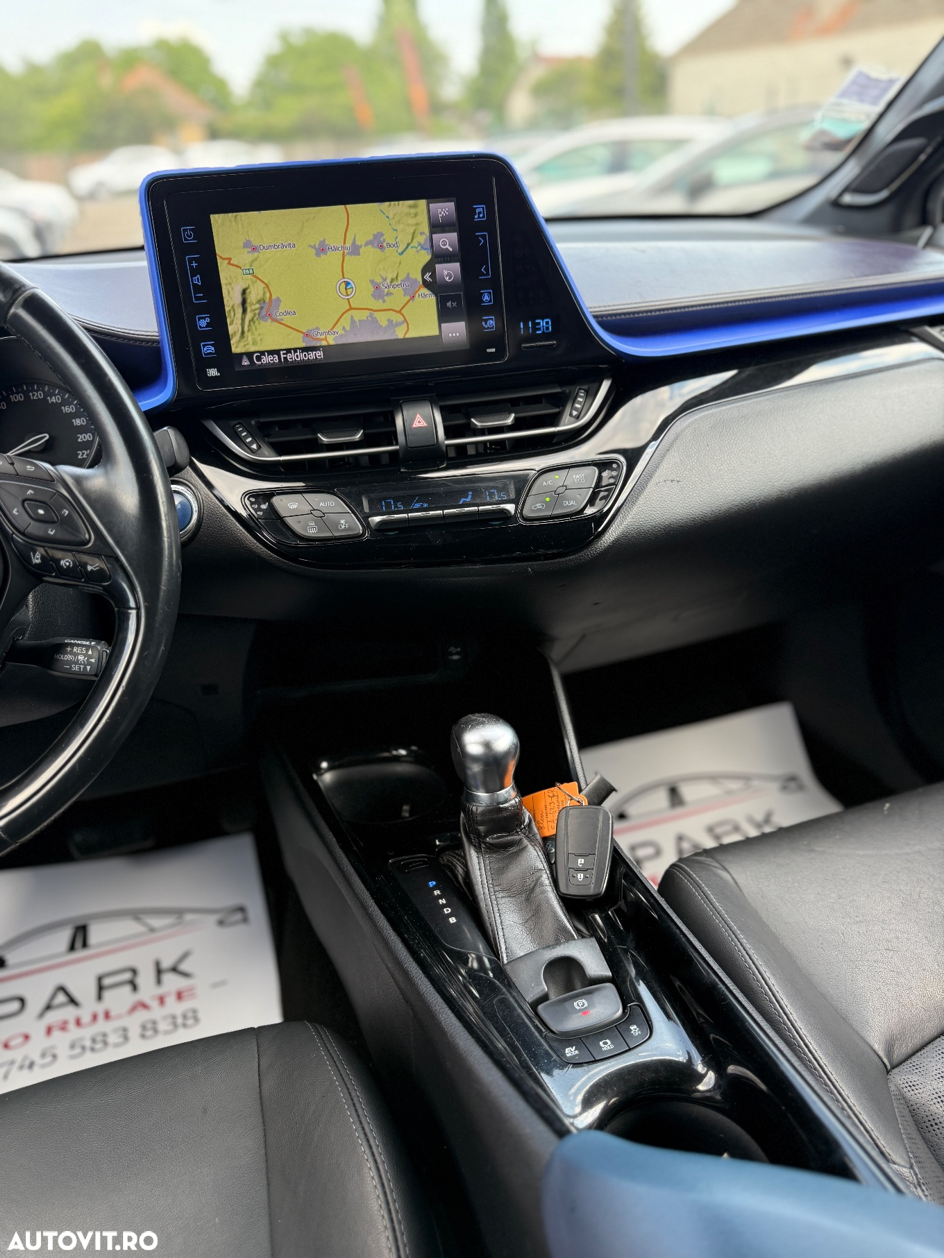 Toyota C-HR 1.8 HSD 122 CP 4x2 CVT C-ult Style bi-tone - 14