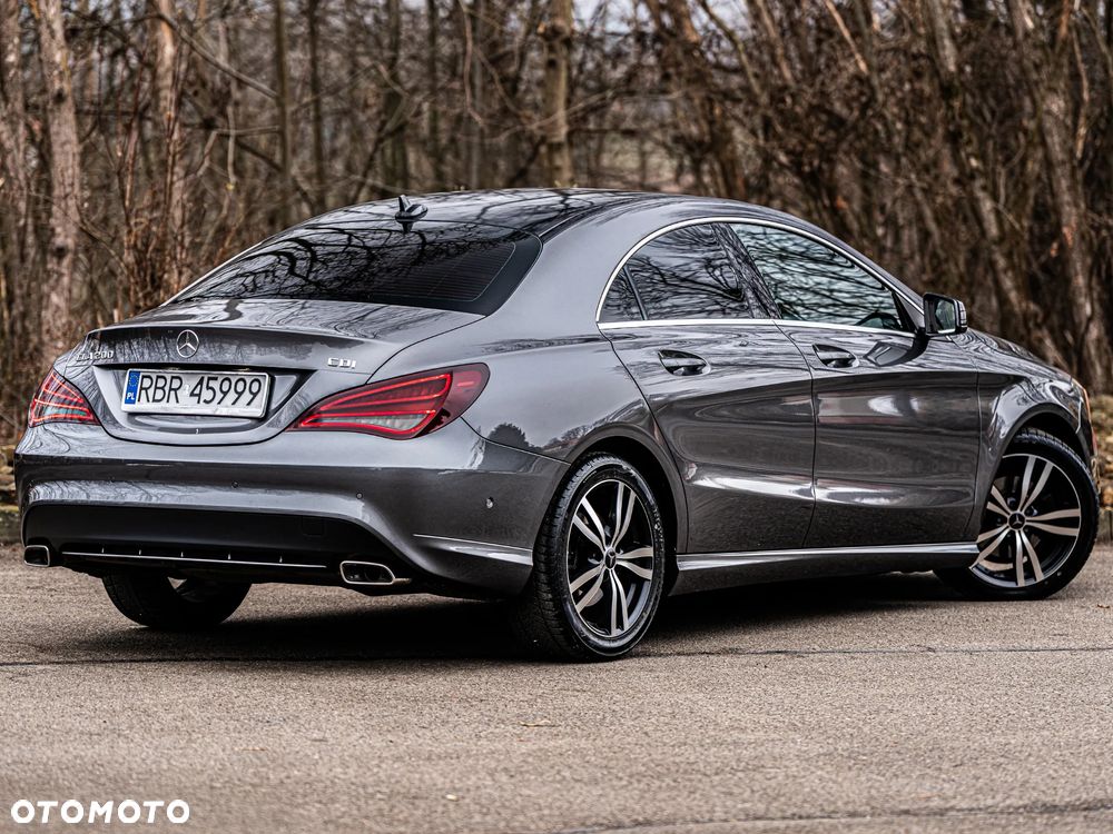Mercedes-Benz CLA 200 d Urban - 19