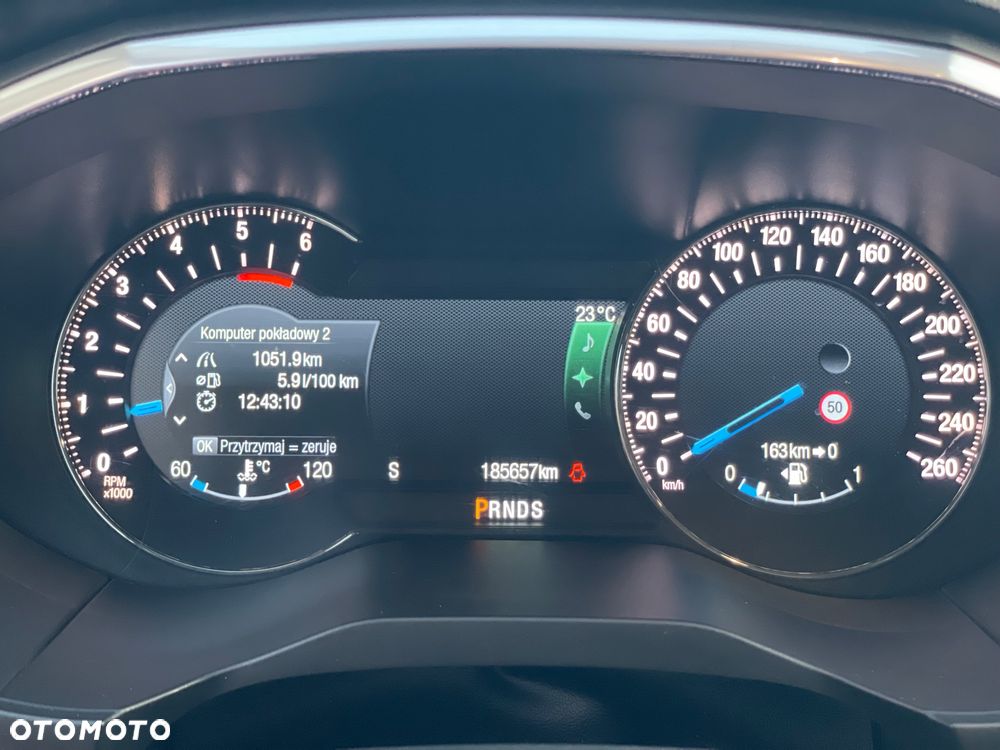 Ford S-Max - 17
