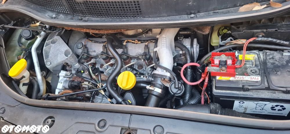Silnik słupek Renault Scenic II 1,9 TDI F9Q 812 - 1