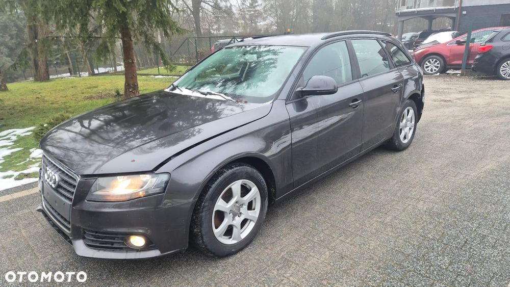 Audi A4 Avant 2.0 TDI DPF Ambiente - 5