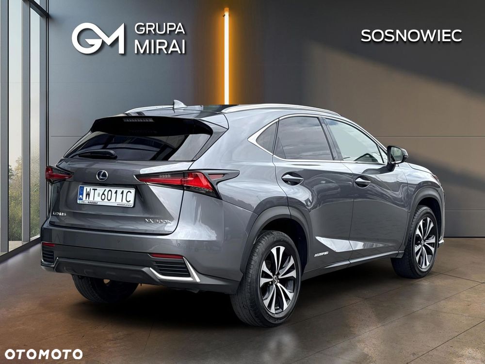 Lexus NX 300h F Impression AWD - 5