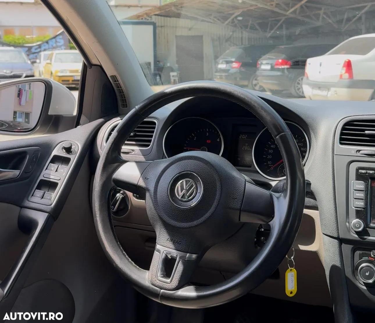 Volkswagen Golf - 13