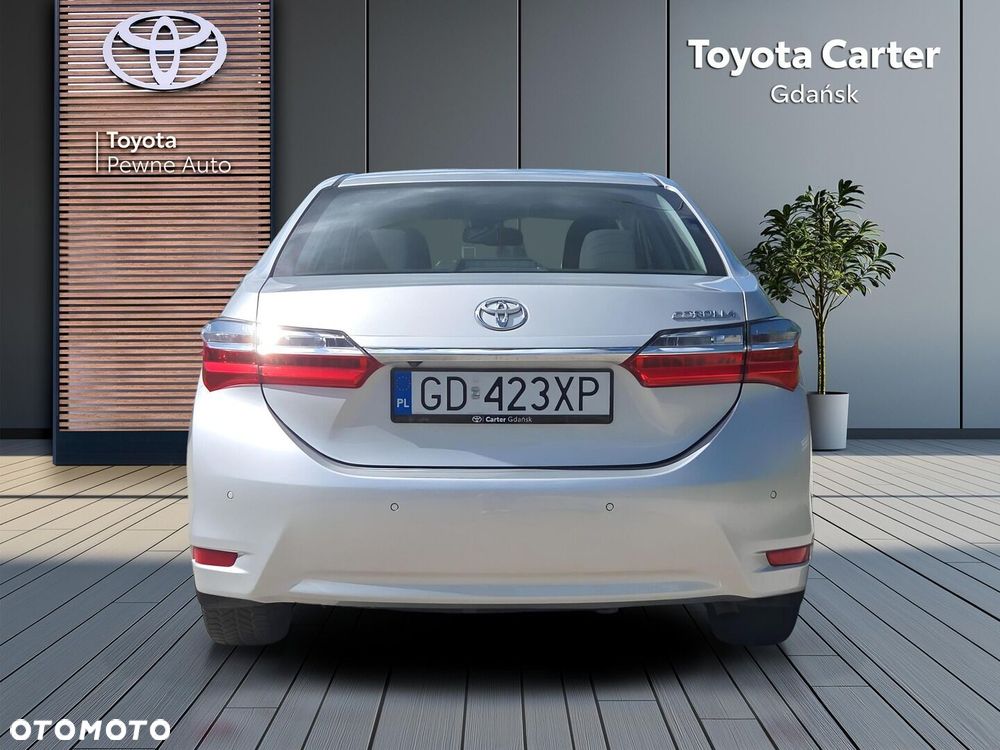 Toyota Corolla - 5
