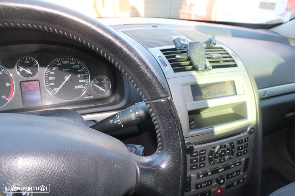 Peugeot 407 SW - 6