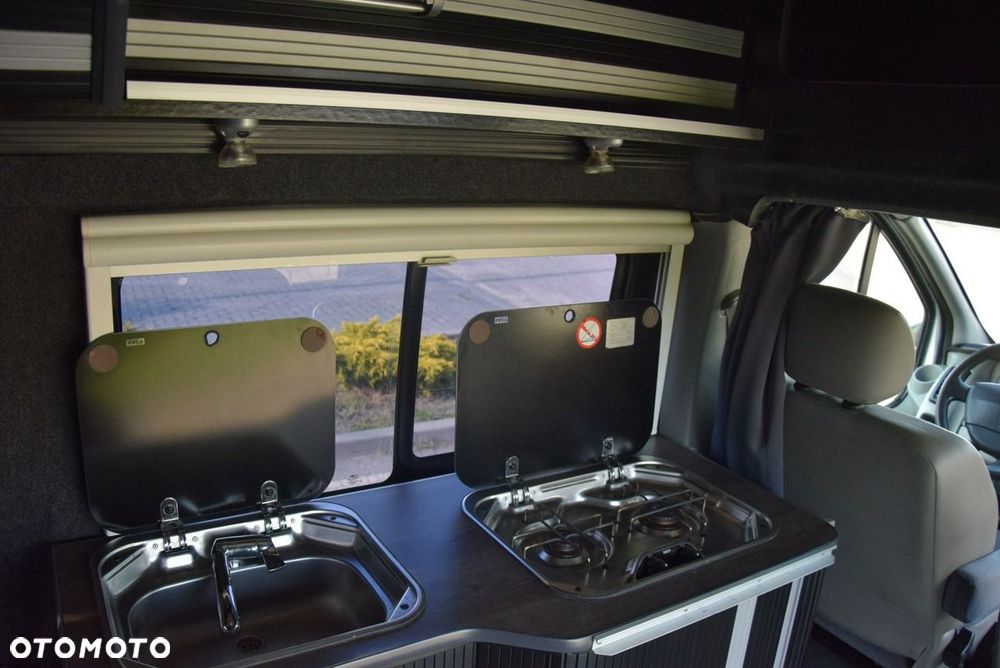 Renault Trafic - 23