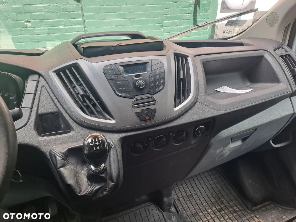 Ford Transit - 9