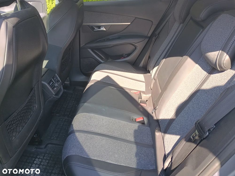 Peugeot 3008 1.5 BlueHDi Allure S&S - 8