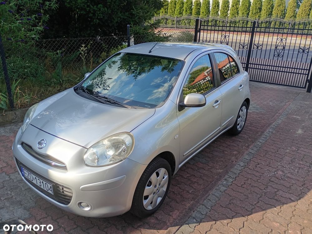Nissan Micra - 1