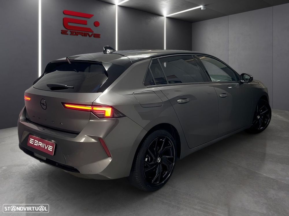 Opel Astra 1.2 T GS Line - 7