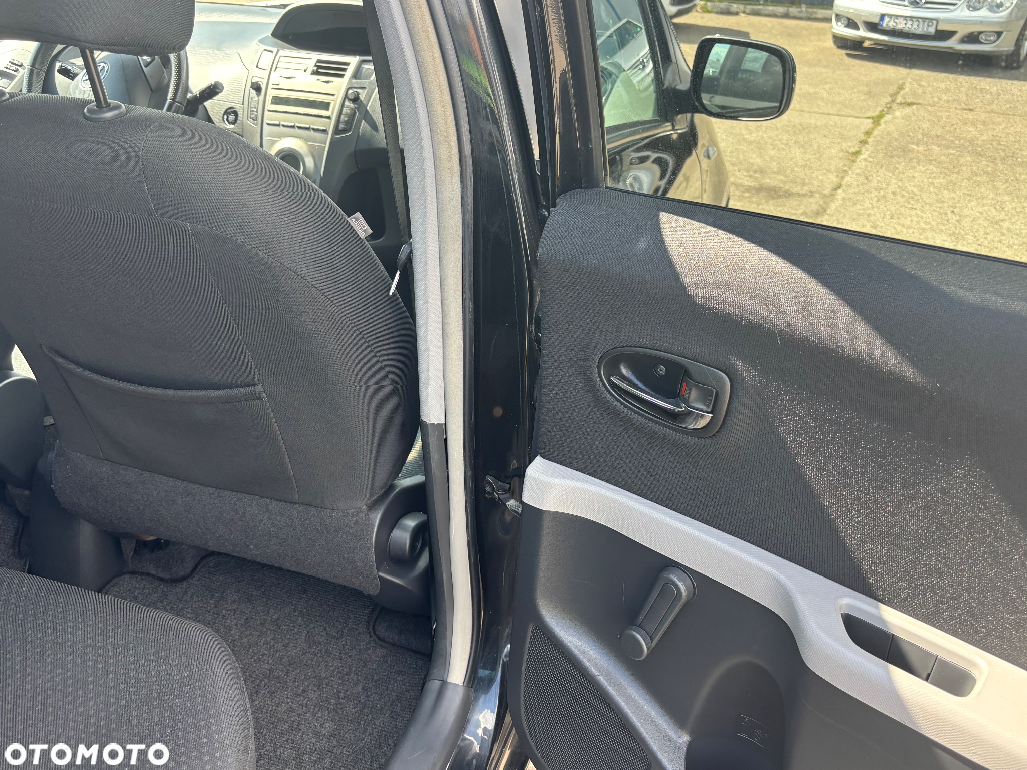 Toyota Yaris 1.33 VVT-i Edition - 28