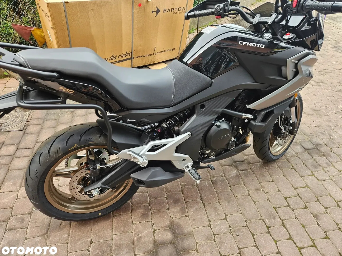 CFMoto MT - 11