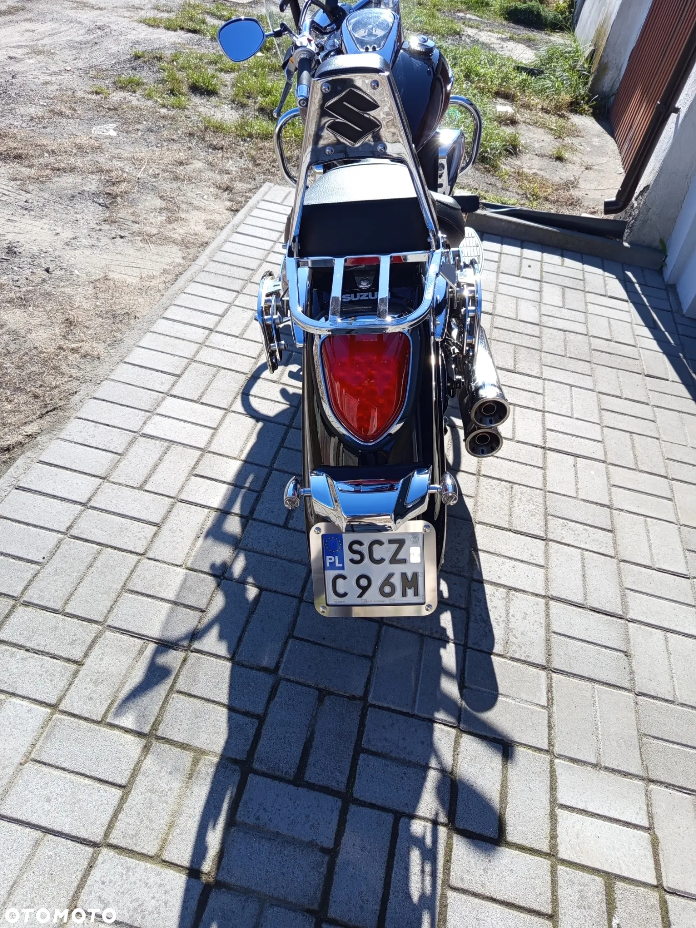 Suzuki Intruder - 2