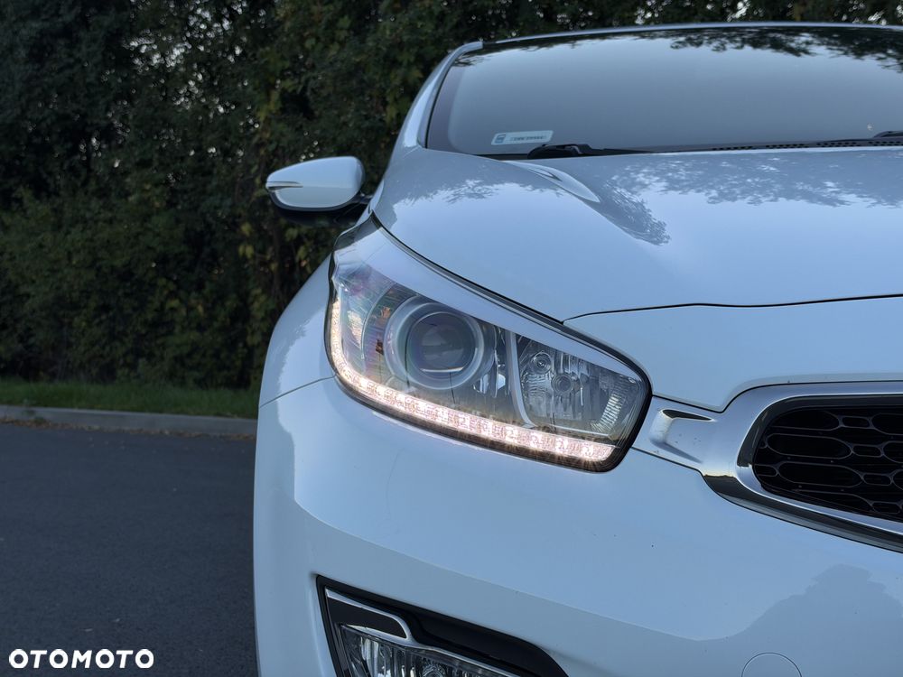 Kia Ceed - 21