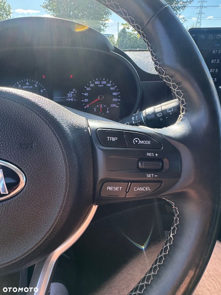 Kia Picanto 1.0 L - 23