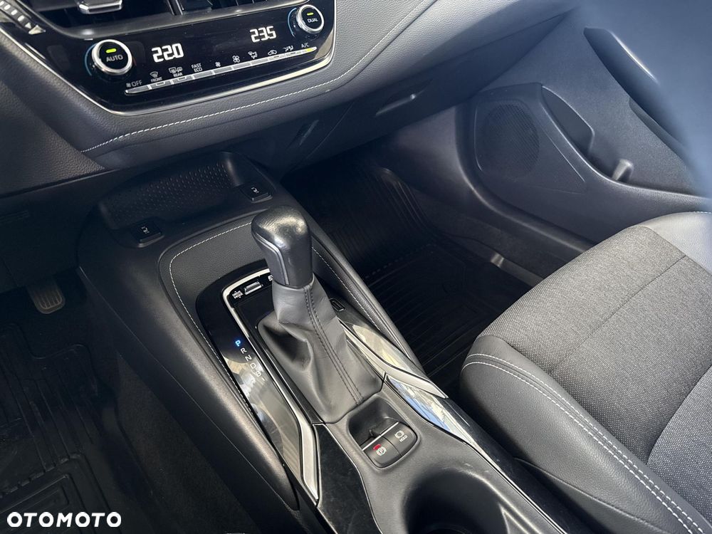 Toyota Corolla 1.8 Hybrid Comfort - 26