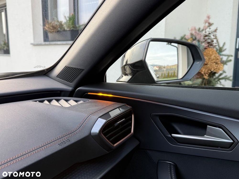 Cupra Formentor 2.0 TSI 4Drive DSG VZ Black Edition - 25