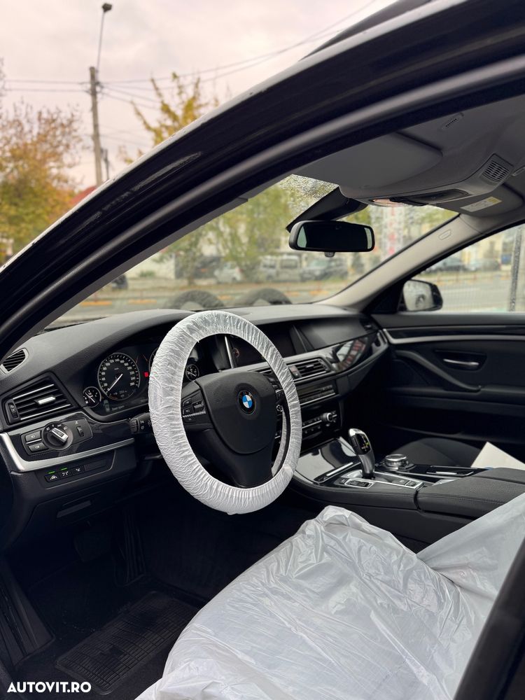 BMW Seria 5 520d Touring Aut. - 10