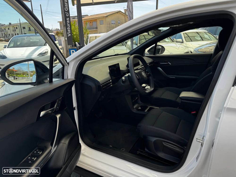 MG MG4 4 Standard - 8