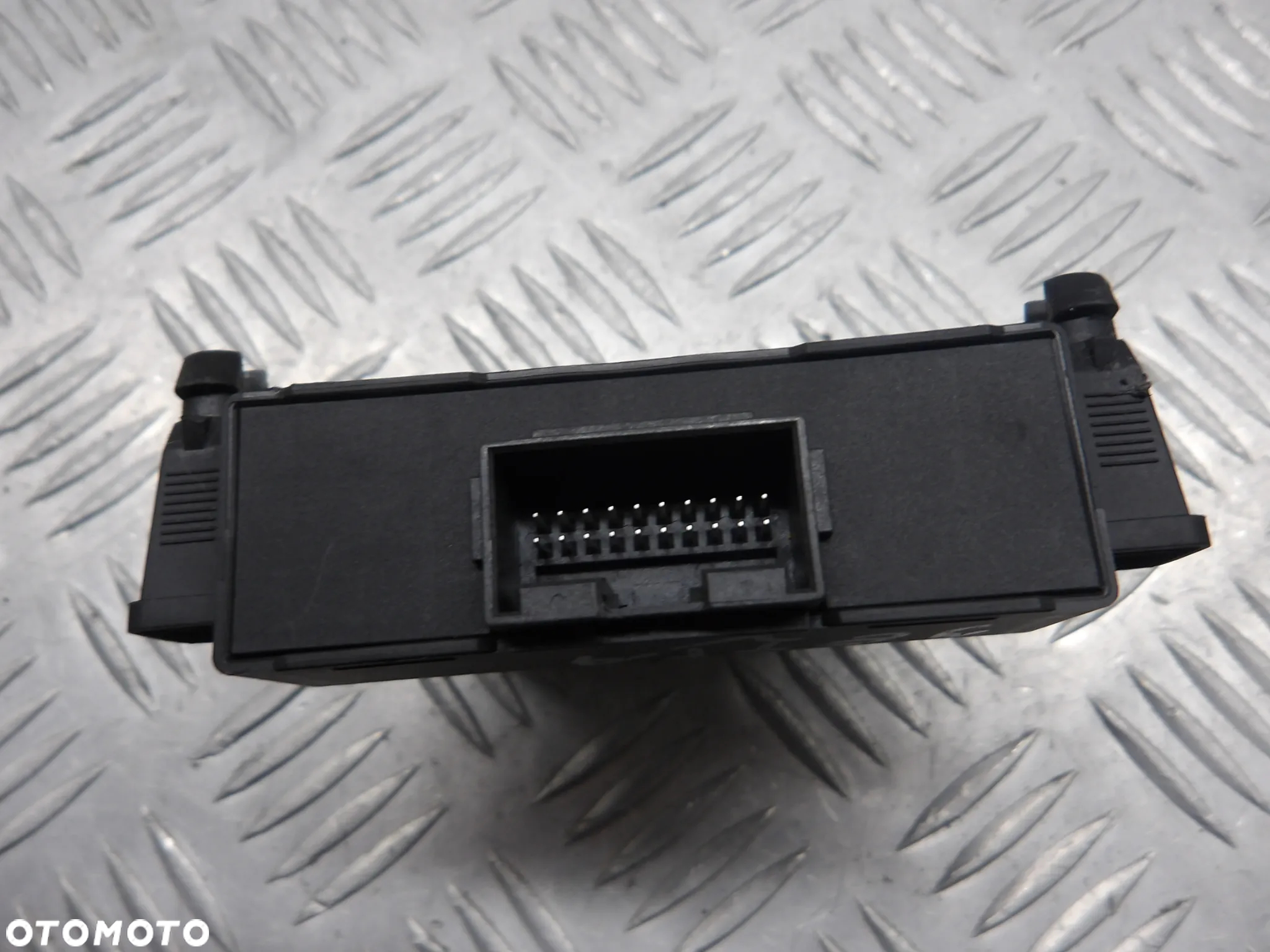 VW JETTA V 05-10 MODUŁ STEROWNIK GATEWAY 1K0907530L - 3