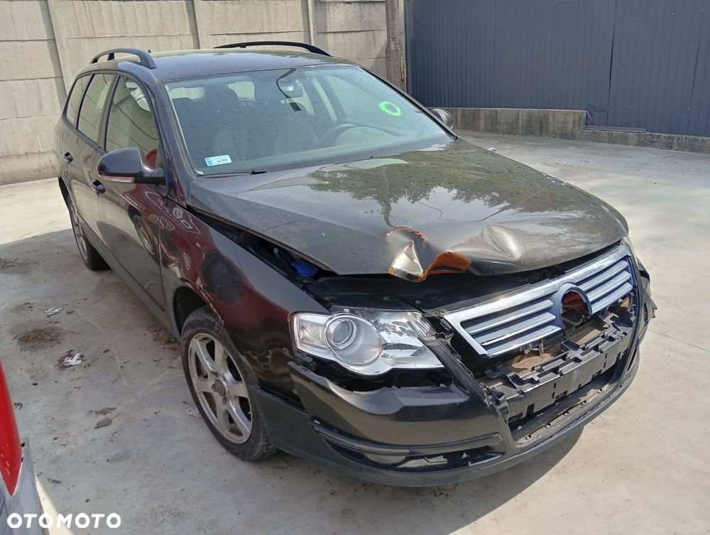 Klapa Tył (Maska, Zderzak, Lampa, Drzwi, Części Silnikowe) Volkswagen Passat 1.9 Diesel 104 Km 2008 - 2
