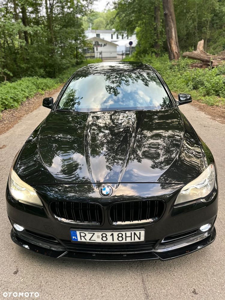 BMW Seria 5 525d - 29