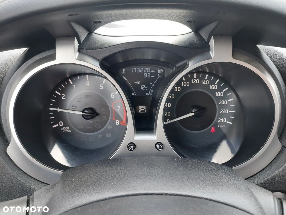 Nissan Juke 1.6 N-Connecta Xtronic - 13
