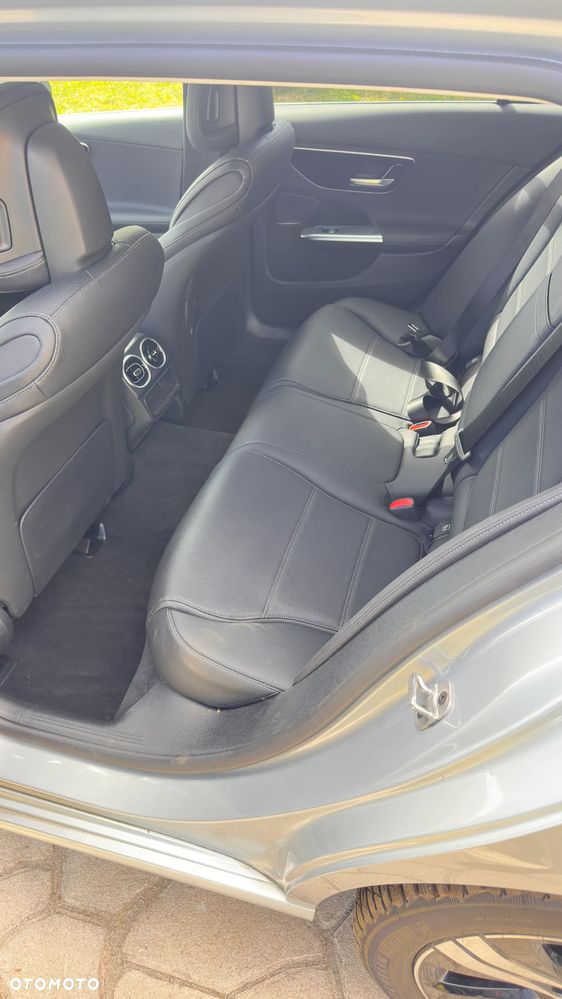 Mercedes-Benz Klasa C 300 de PHEV 4-Matic Avantgarde - 18