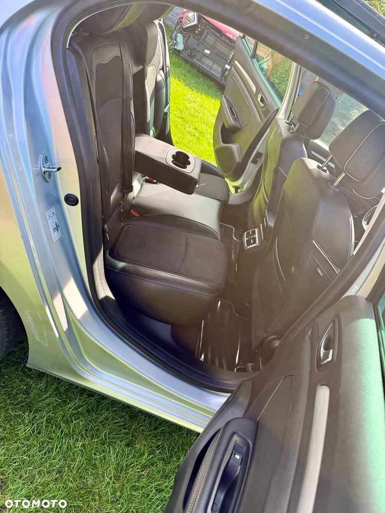 Renault Megane ENERGY dCi 110 EDC BOSE EDITION - 14