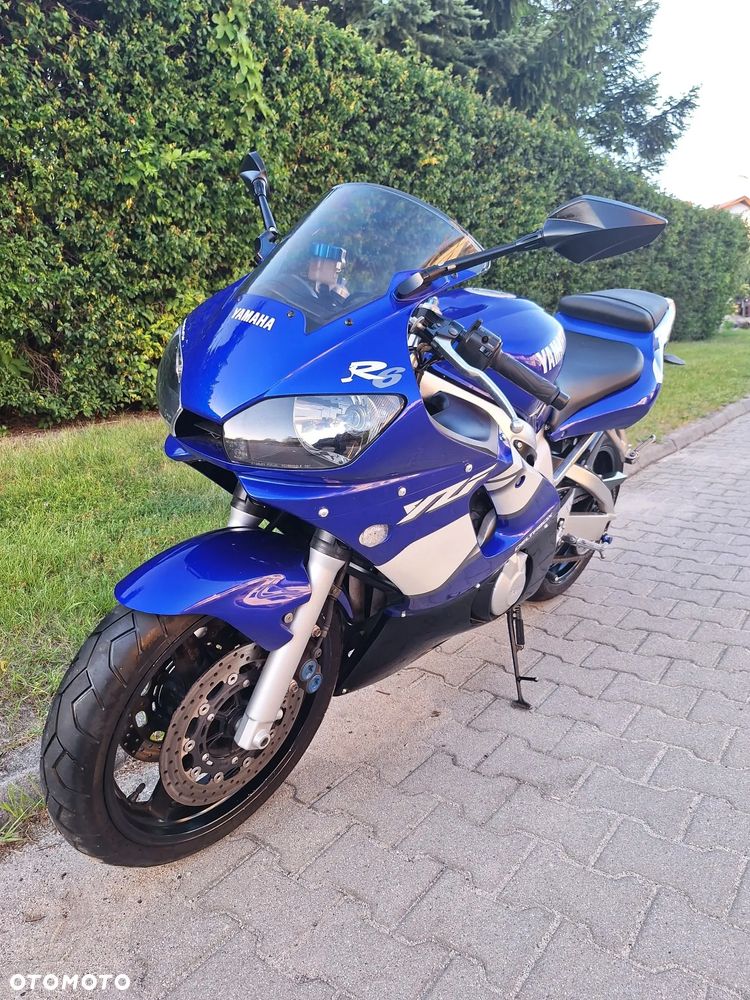 Yamaha R6 - 3
