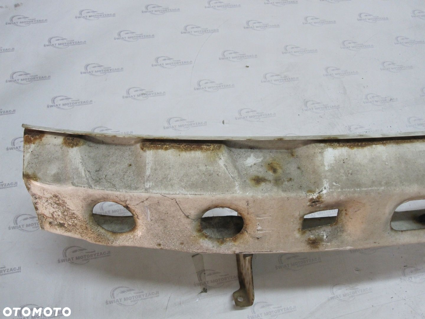 NISSAN VANETTE E 02r belka zderzaka tył - 7