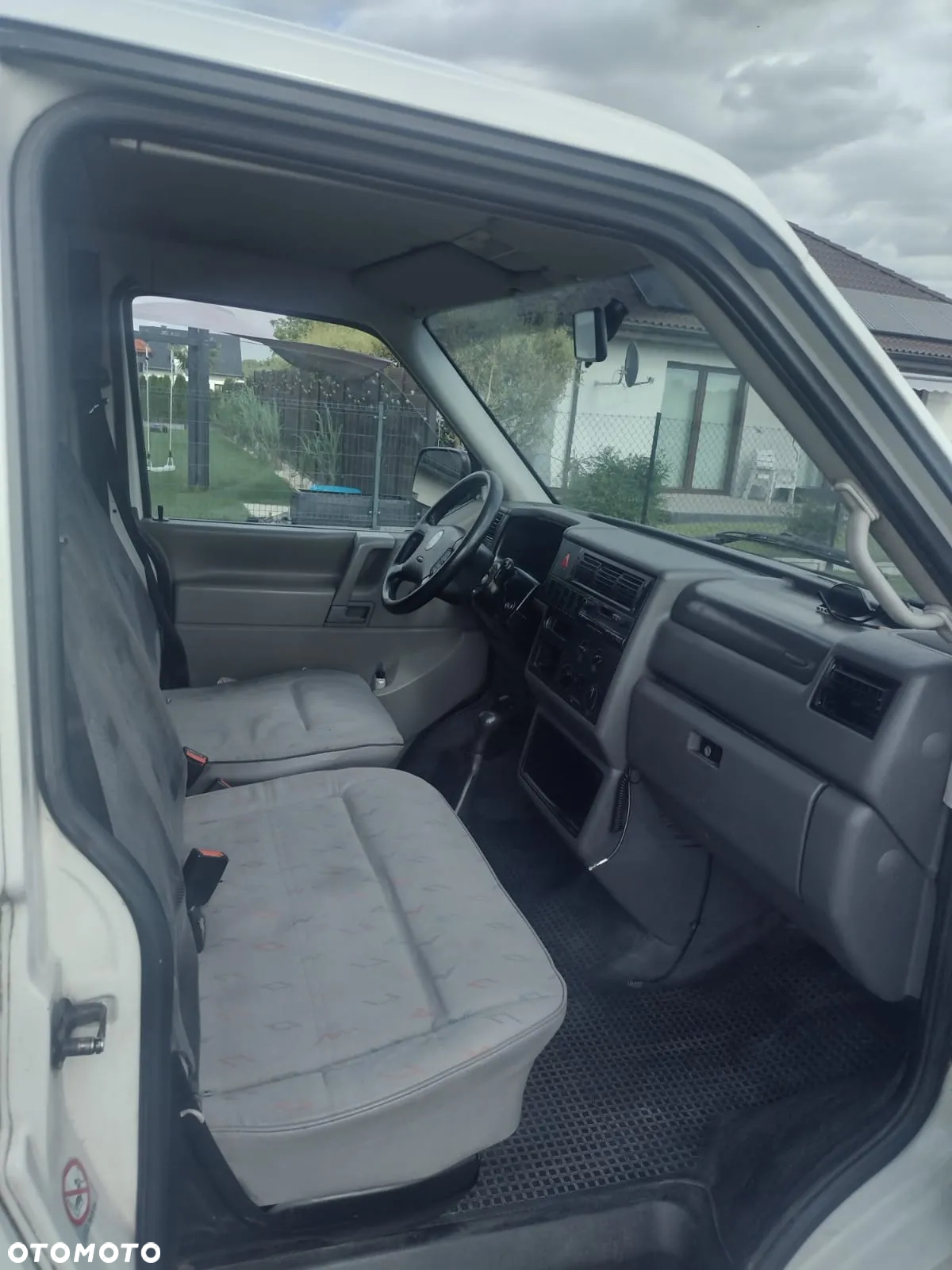 Volkswagen Caravelle TDI GL - 24
