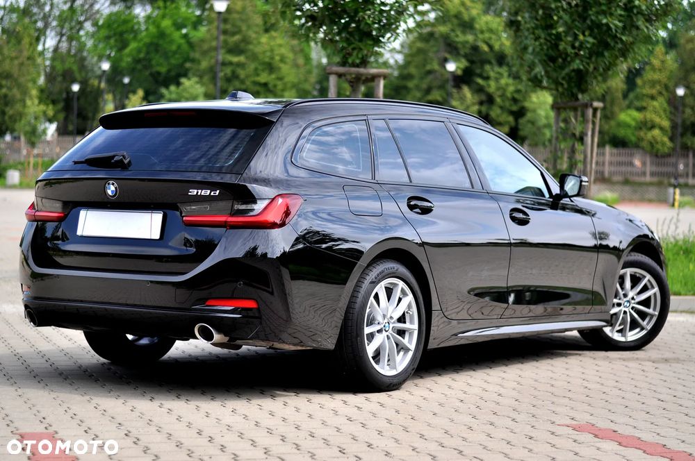 BMW Seria 3 318d Sport Line Shadow - 6