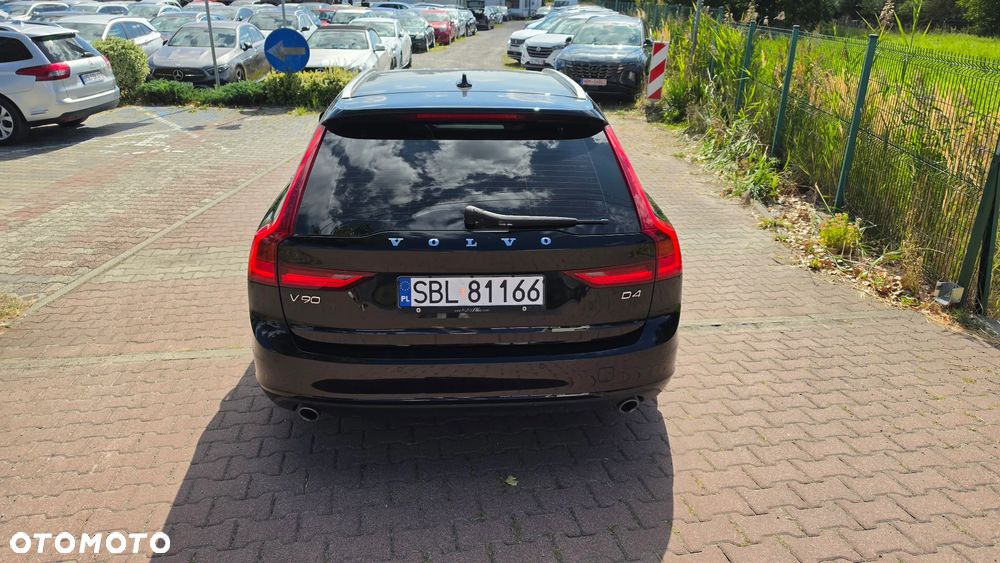 Volvo V90 D4 Geartronic Momentum - 22