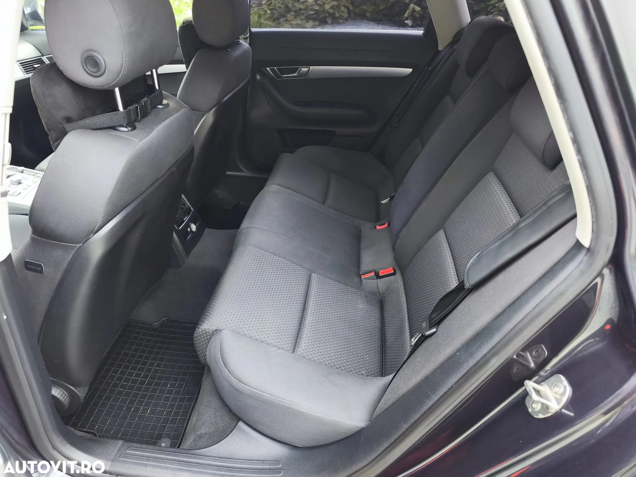 Audi A6 2.0 TDI DPF Multitronic Avant - 12