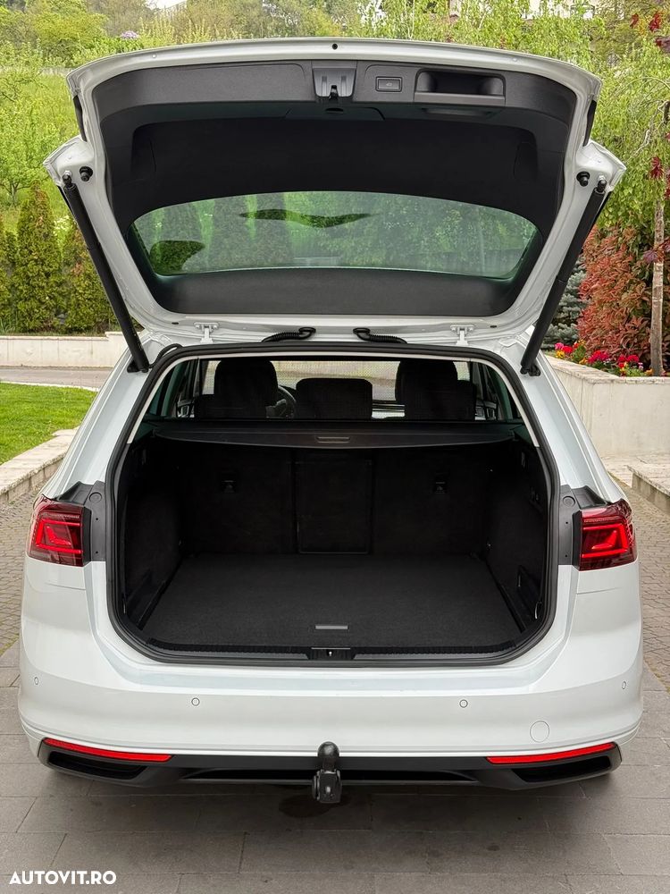 Volkswagen Passat 2.0 TDI SCR DSG Business - 28
