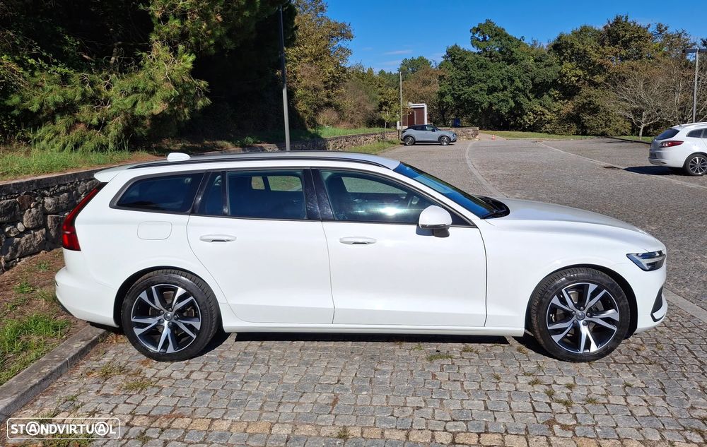 Volvo V60 2.0 D4 R-Design - 2