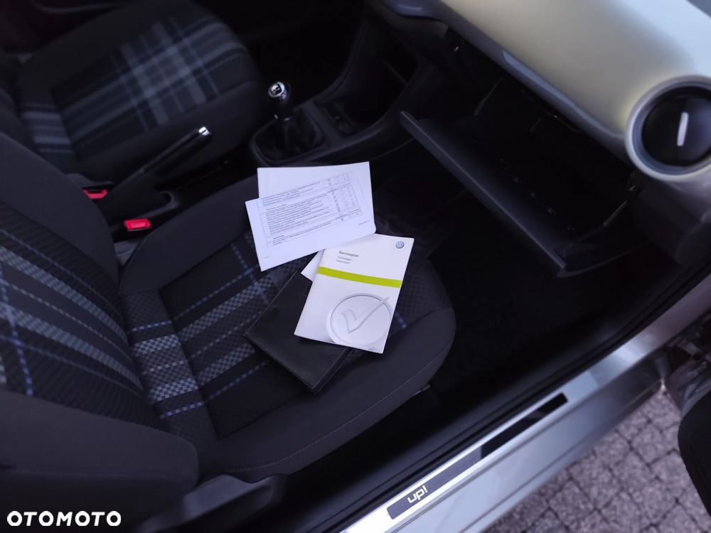 Volkswagen up! club - 19