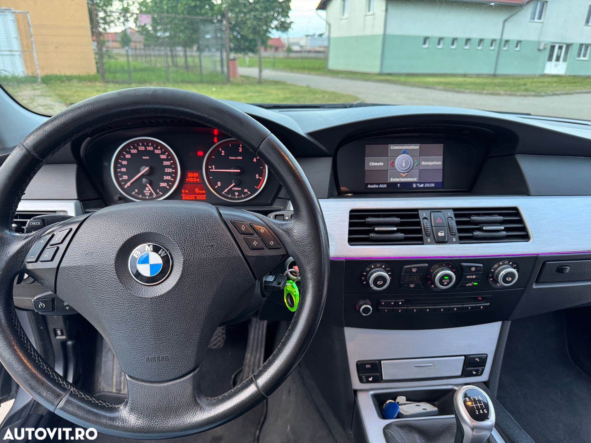 BMW Seria 5 520d - 6