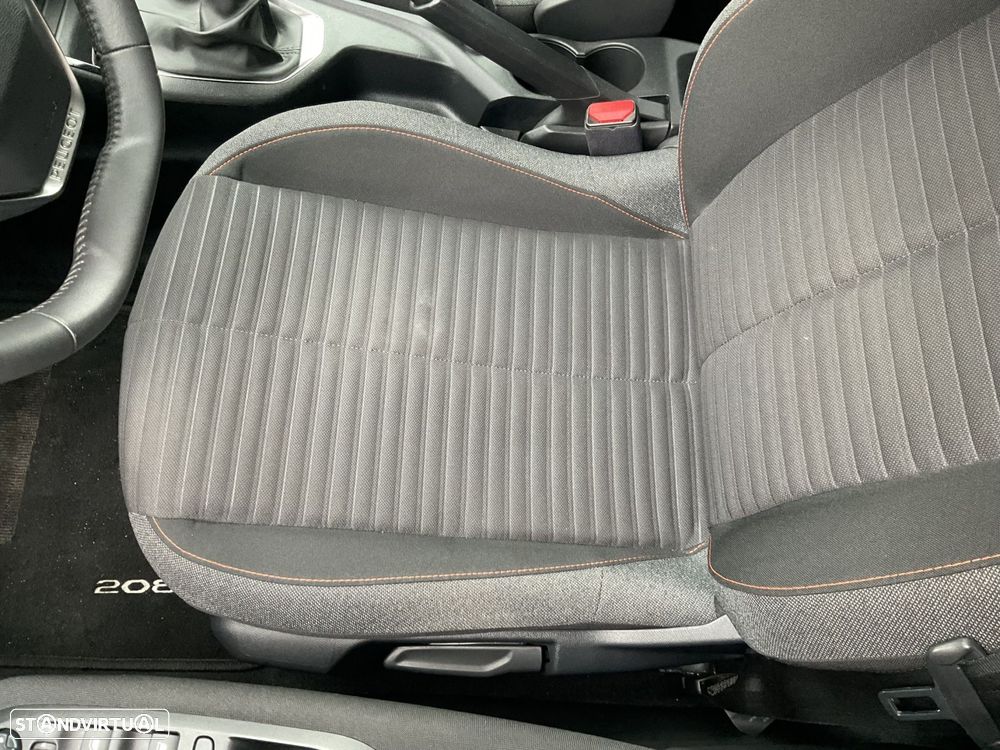 Peugeot 208 1.2 PureTech Active Pack - 22