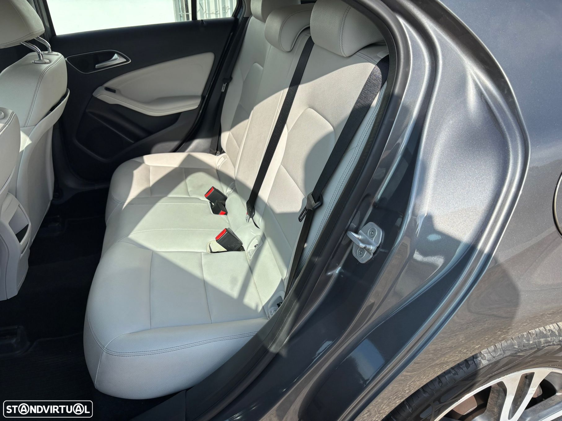 Mercedes-Benz A 180 d Aut. - 10