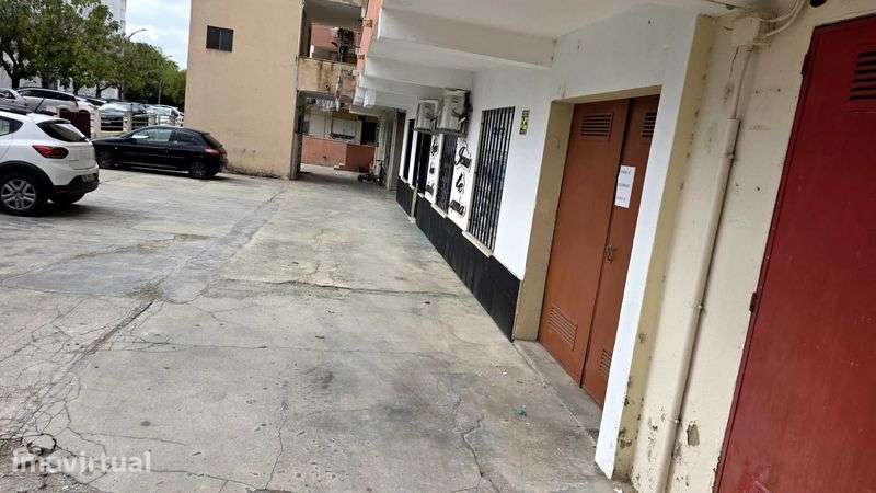 Vemdo Garagemem Pinhal Novo - Grande imagem: 5/10