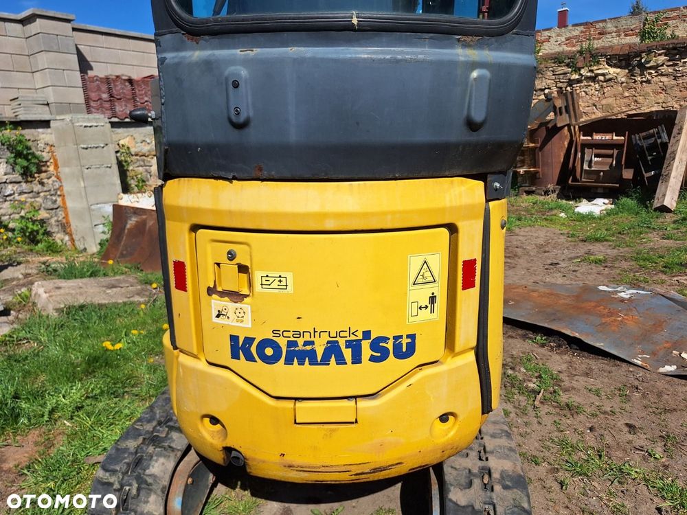 Komatsu Pc16R-3Hs - 30