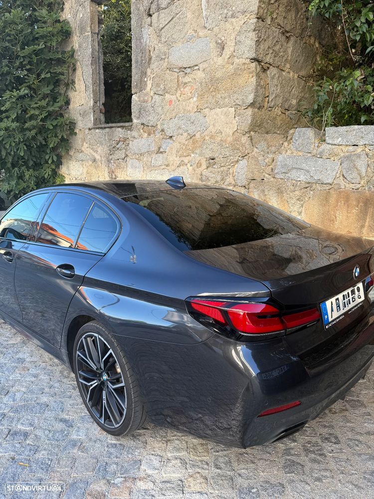 BMW 530 e Pack Desportivo M - 4