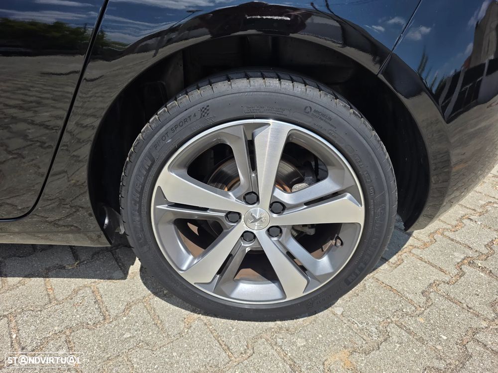 Peugeot 308 130 e-THP Stop & Start Allure - 37