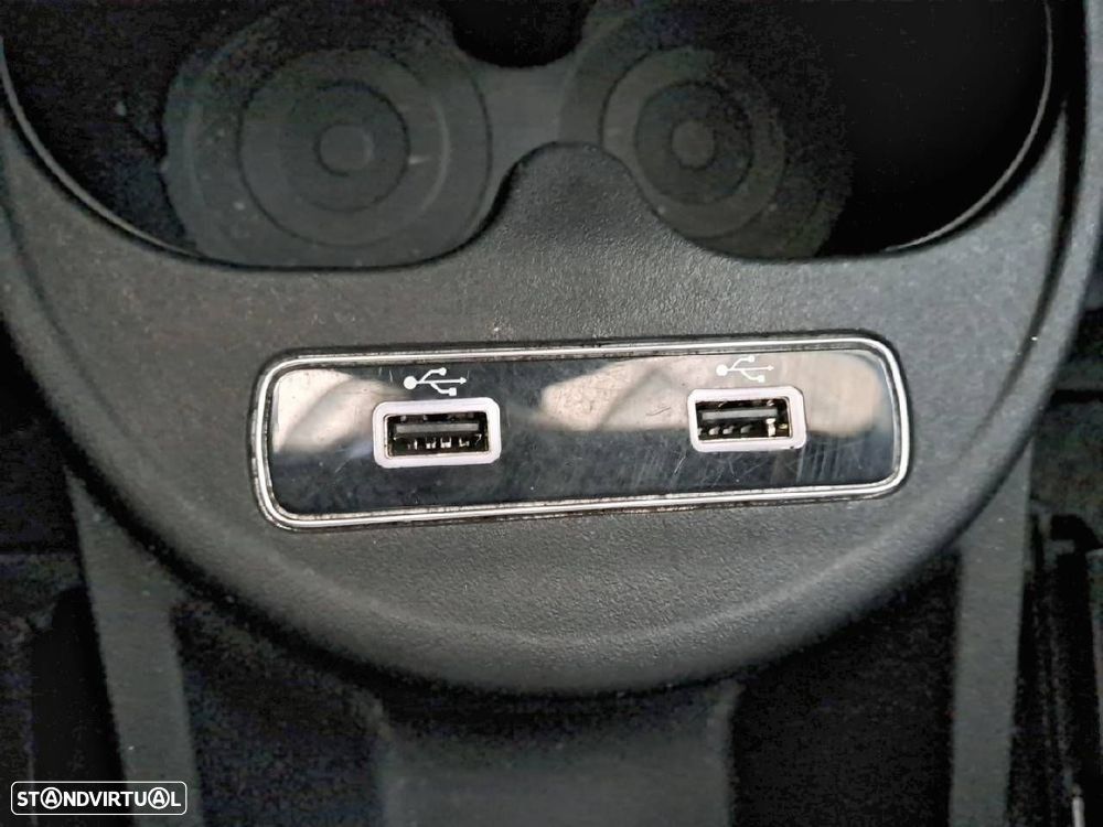 Fiat 500C 1.0 Hybrid - 24
